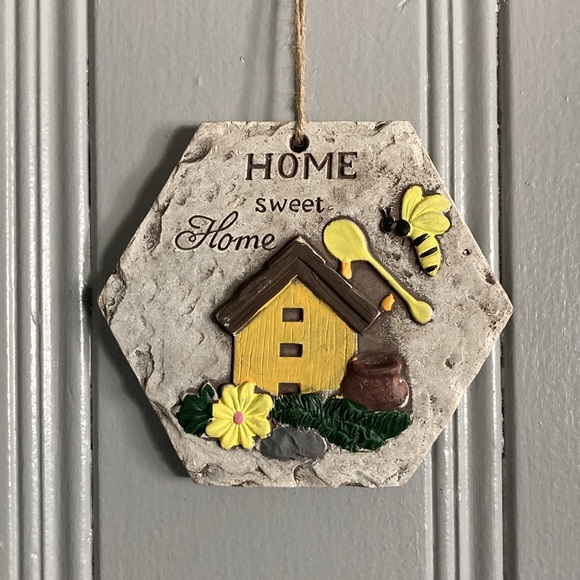 NWT- Hand Painted- Home Sweet Home ππ―πΌ- Hexagonal Cement Hanging Decor Sign - Picture 16 of 17